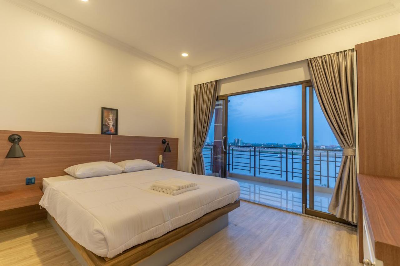 4 Rivers Hotel Phnom Penh Exterior photo